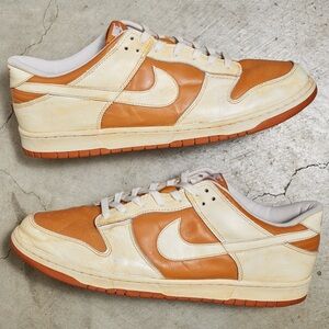 Nike Dunk Low Vintage ‘Dark Curry/White’